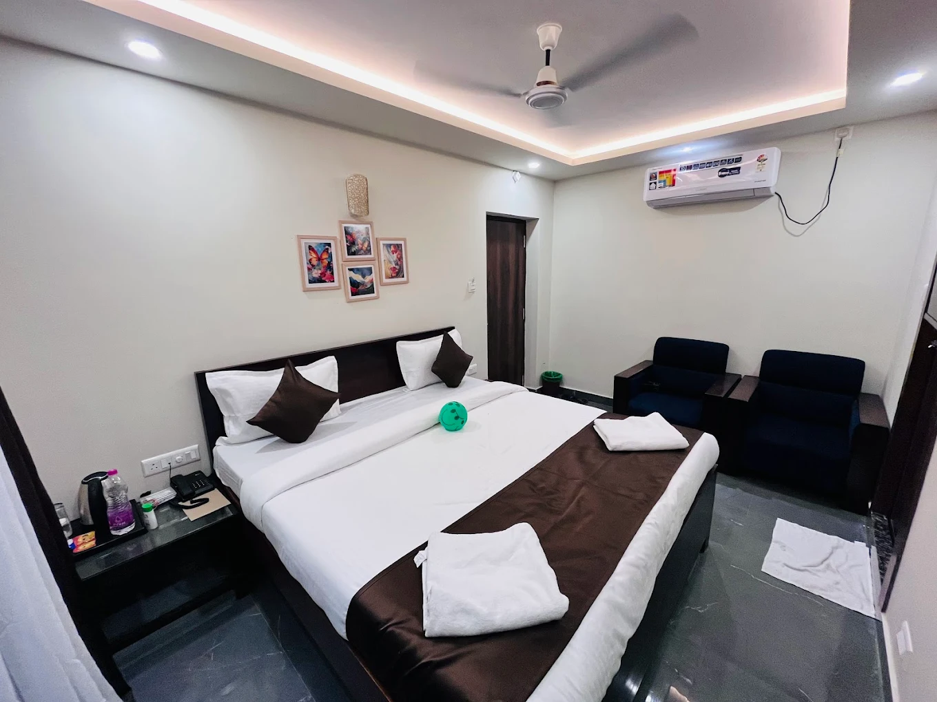Luxury Hotel